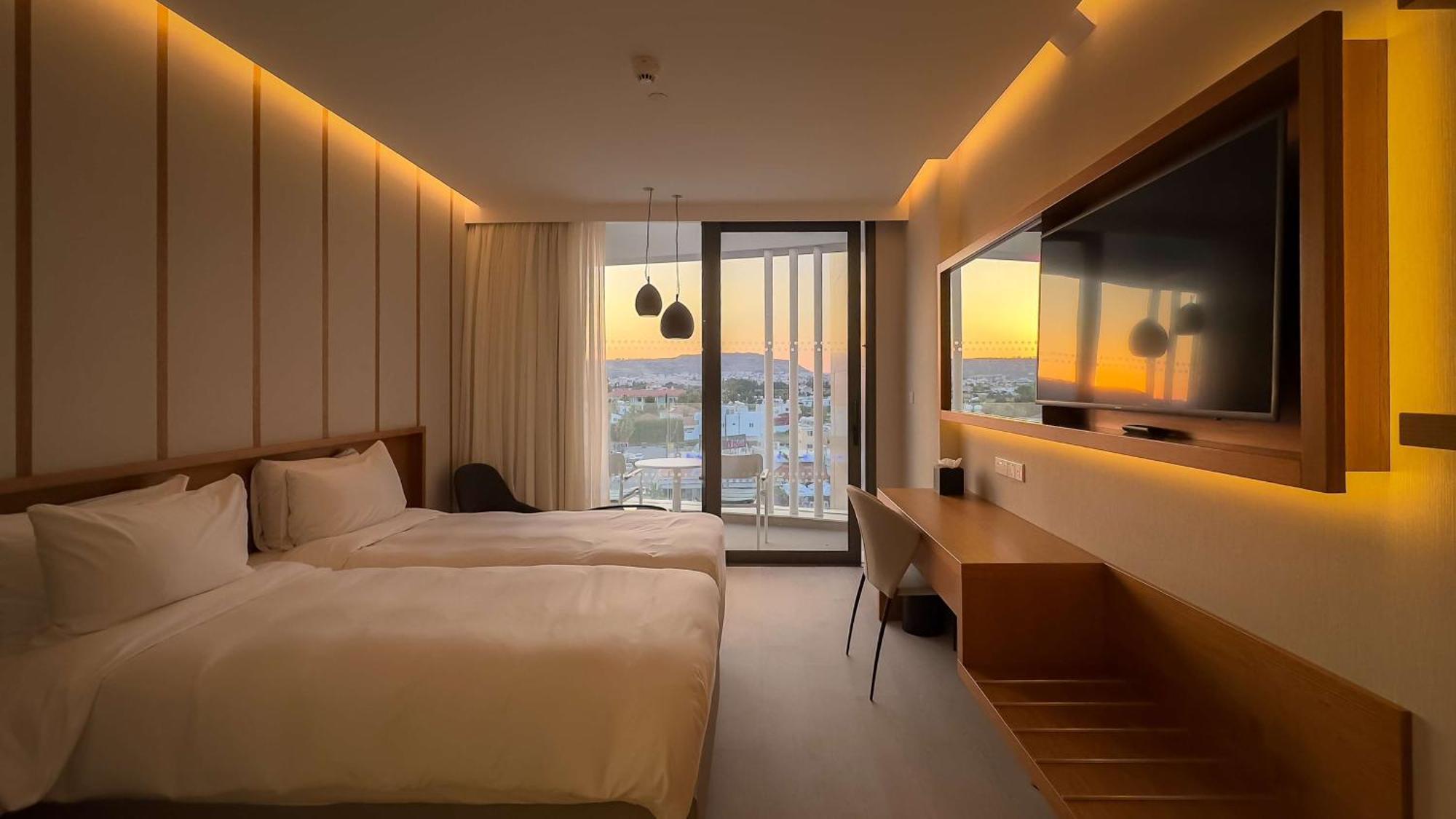 Radisson Beach Resort Ларнака Экстерьер фото
