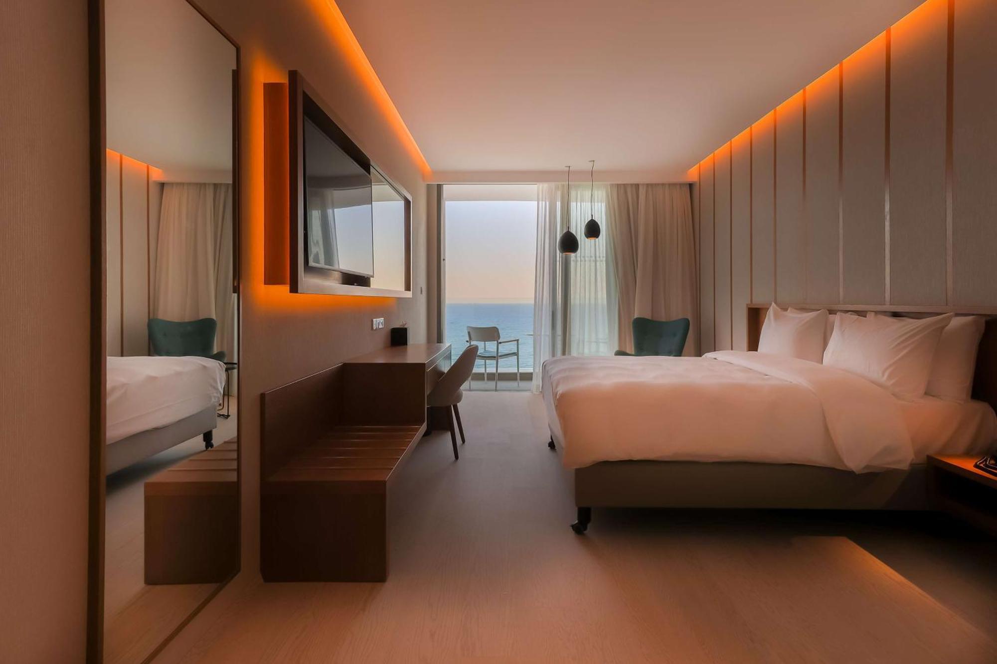Radisson Beach Resort Ларнака Экстерьер фото