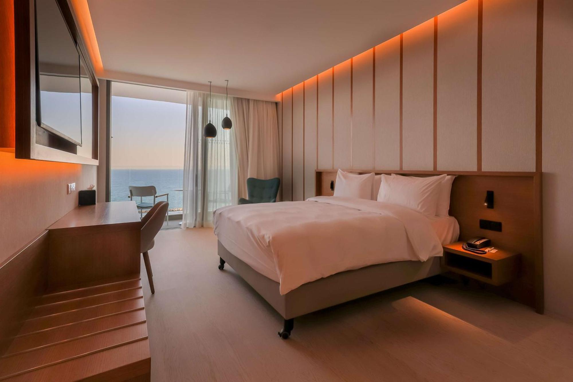 Radisson Beach Resort Ларнака Экстерьер фото