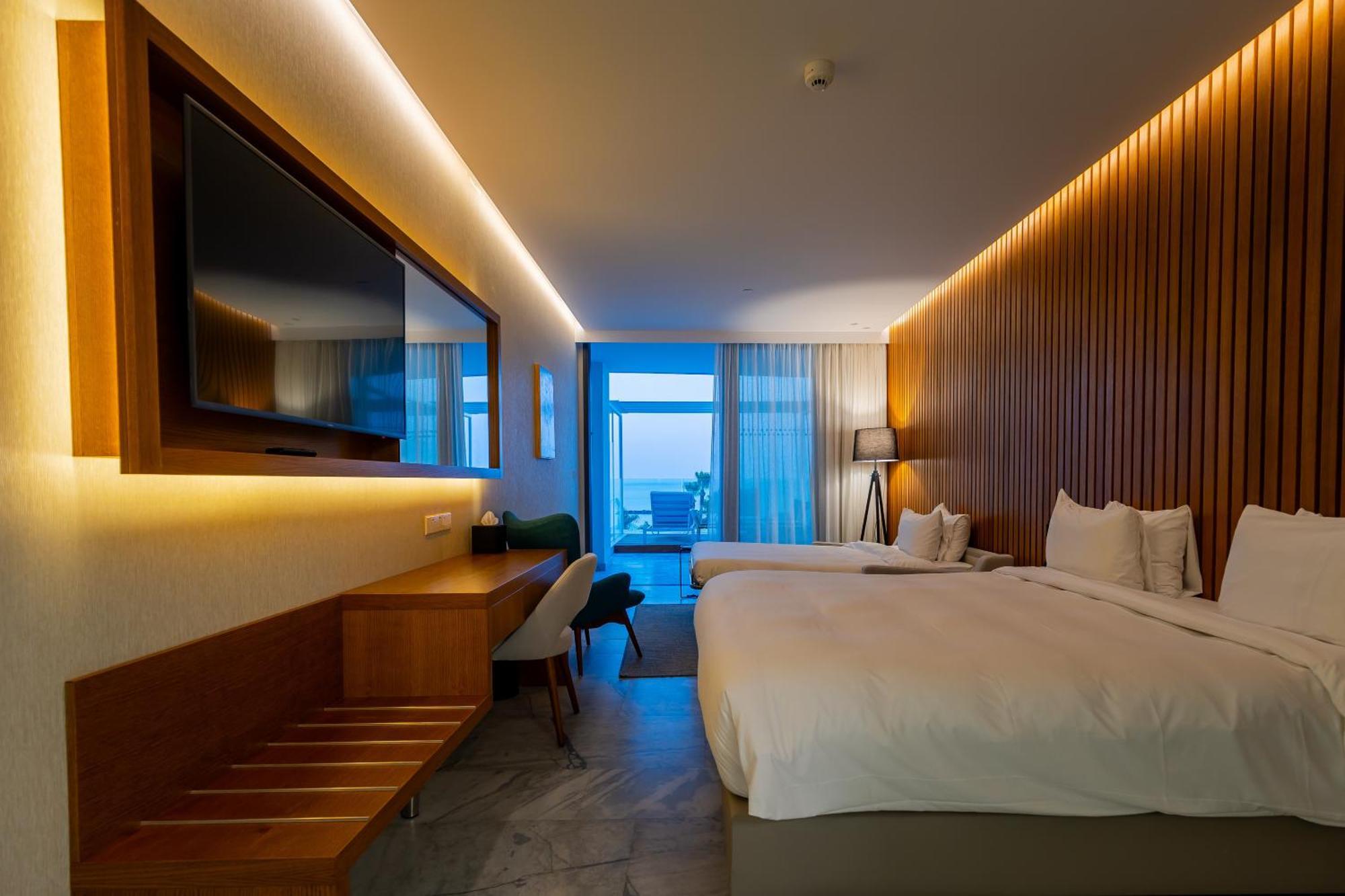 Radisson Beach Resort Ларнака Экстерьер фото