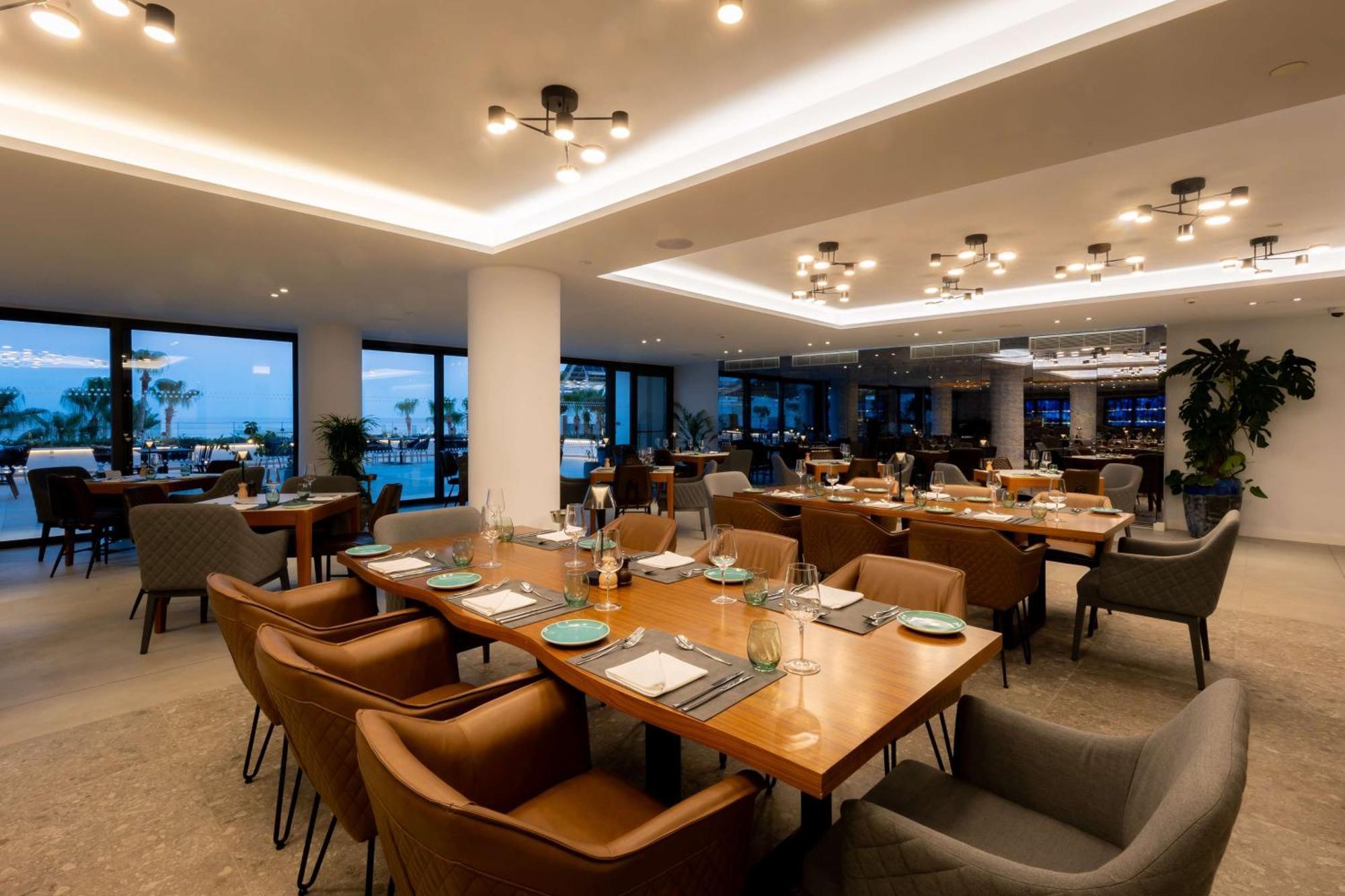 Radisson Beach Resort Ларнака Экстерьер фото