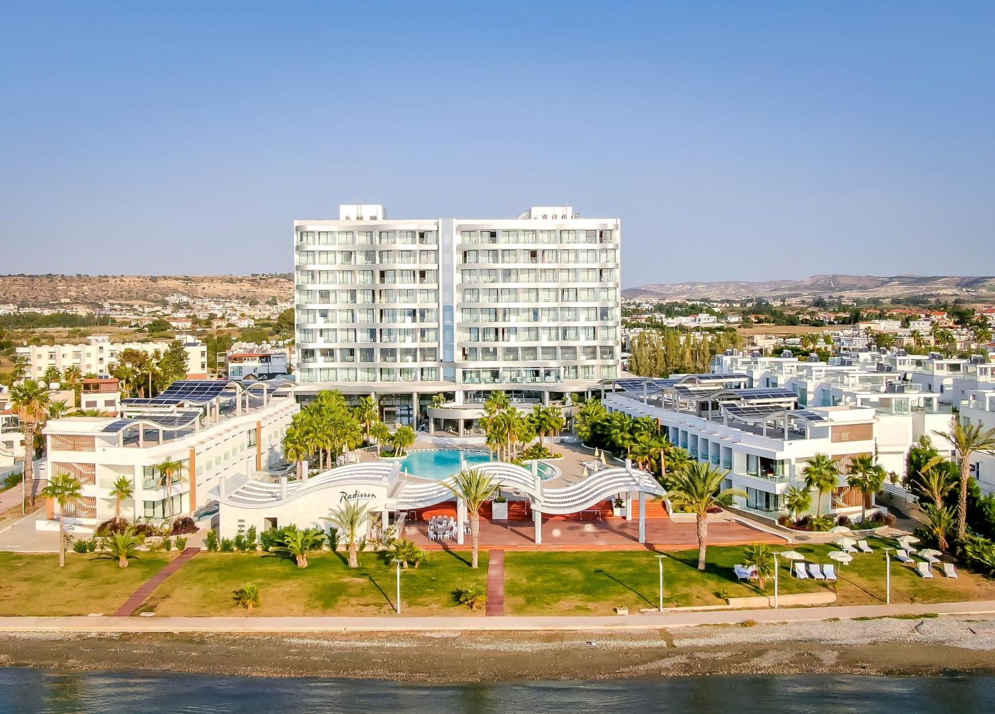 Radisson Beach Resort Ларнака Экстерьер фото