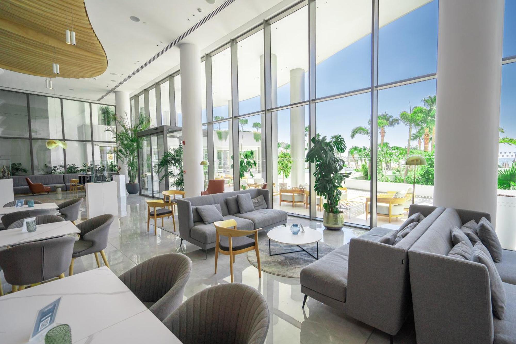 Radisson Beach Resort Ларнака Экстерьер фото